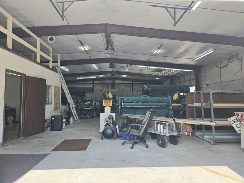 More Photos Of 1410 FM 2854 Rd, Conroe Industrial For Lease