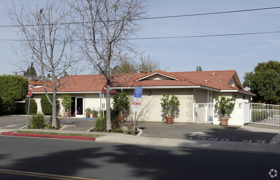 Primary Photo Of 1091 Bryan Ave, Tustin Schools For Sale