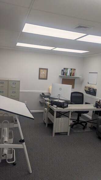 More Photos Of 39 Mill Plain Rd, Danbury Coworking Space