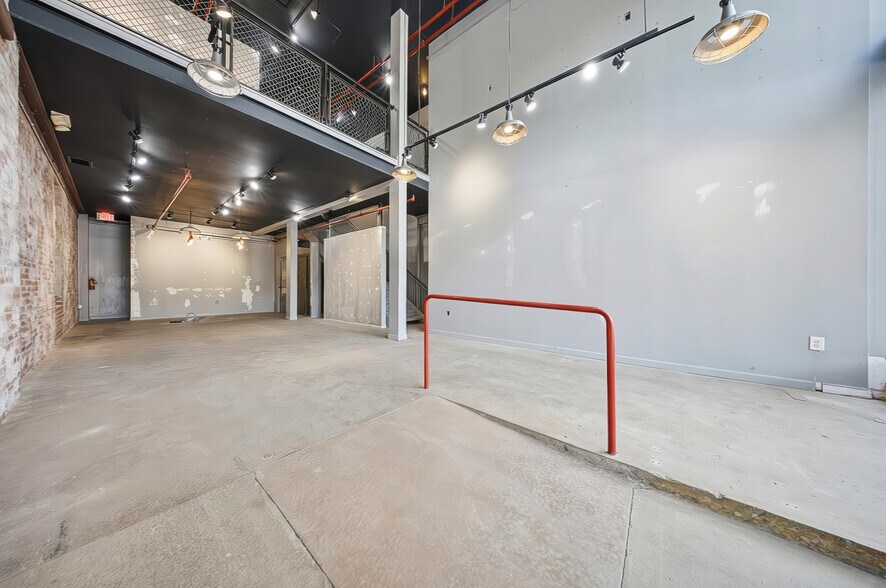 More Photos Of 783-793 N High St, Columbus Storefront For Lease