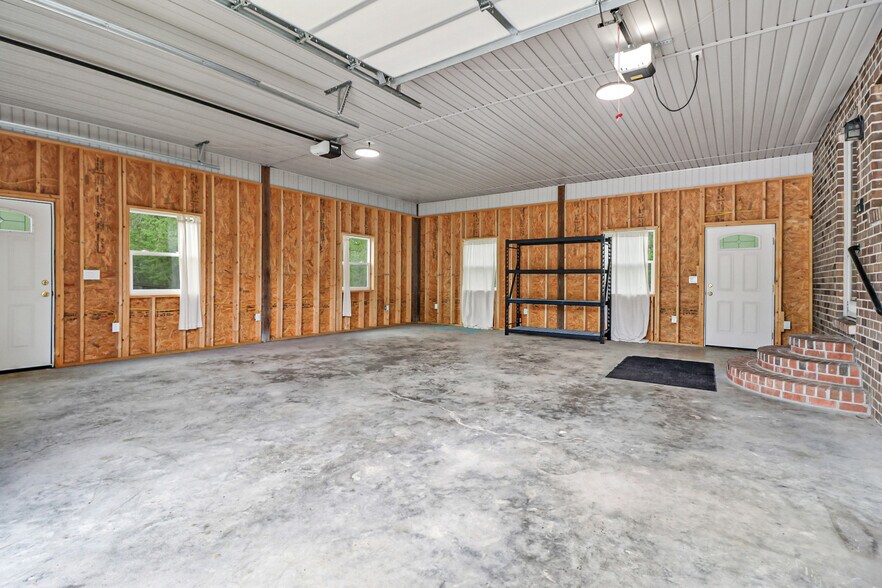 More Photos Of 148 Porter Ln, Spring City Specialty For Sale