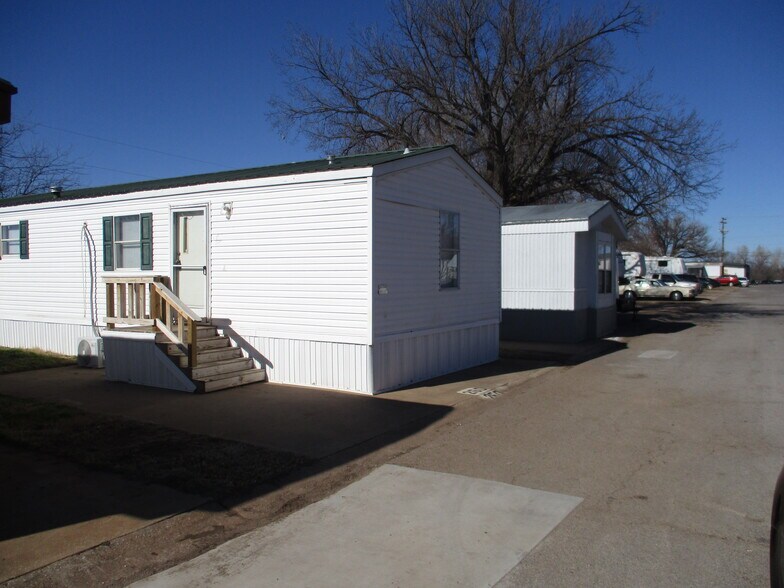 More Photos Of 56 Eastbrook Ter, Del City Manufactured Housing Mobile Home Park For Sale