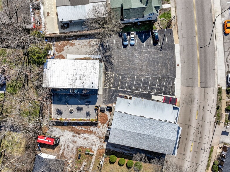 More Photos Of 316 N Main St, Columbia Storefront Retail Office For Sale