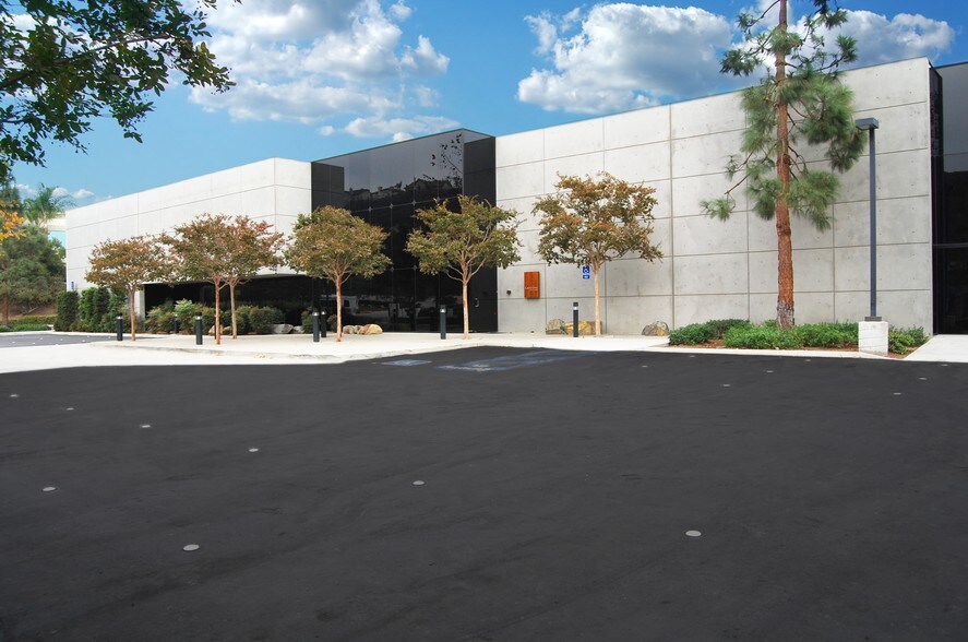 Primary Photo Of 1545 Faraday Ave, Carlsbad Office For Lease