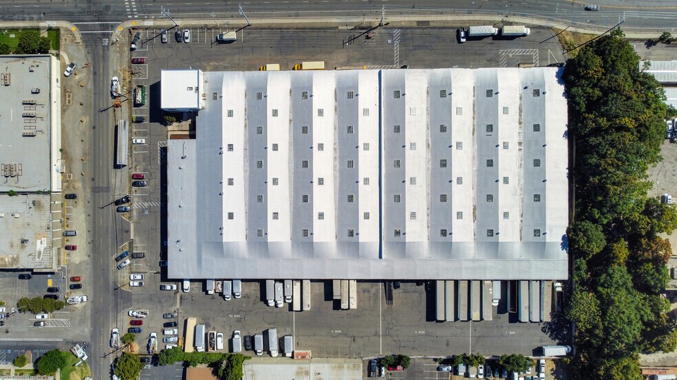 More Photos Of 901-915 N B St, Sacramento Warehouse For Lease