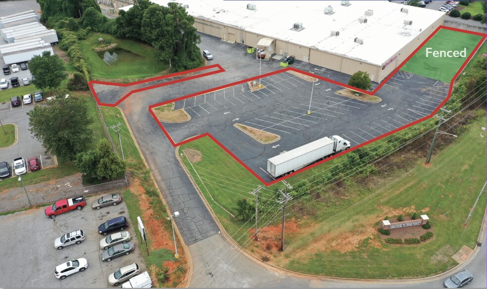 Primary Photo Of 2826 S Main St, High Point Parking Lot For Lease