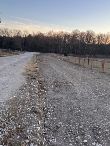 More Photos Of 2895 County Road 341, McKinney Land For Lease