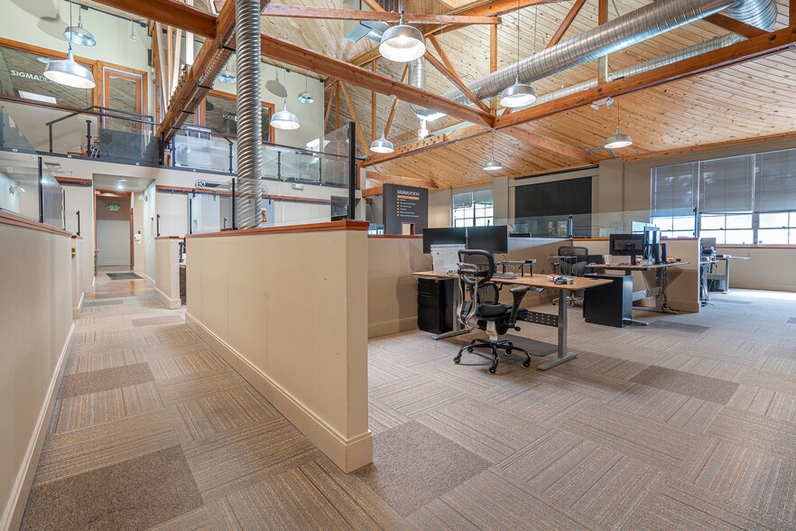 More Photos Of 1714 Broadway St, Vancouver Auto Repair For Lease