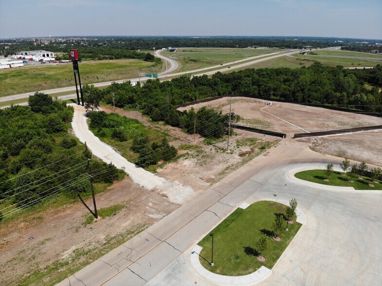 More Photos Of NEC 32nd & I-49, Joplin Land For Sale