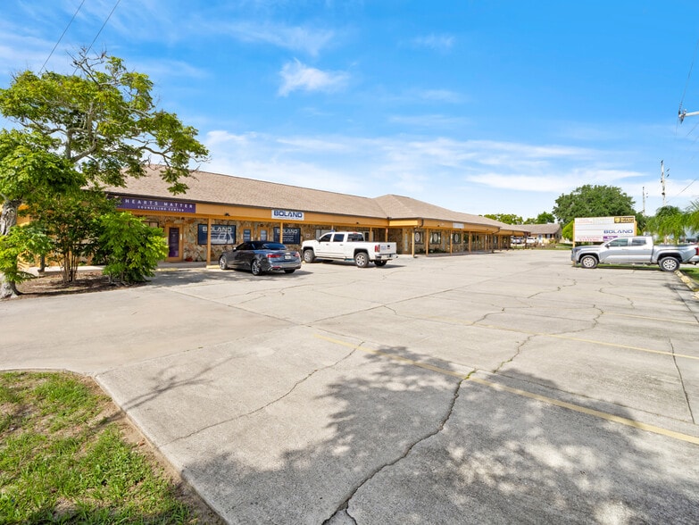 More Photos Of 1051-1079 Cheney Hwy, Titusville Business Park For Sale
