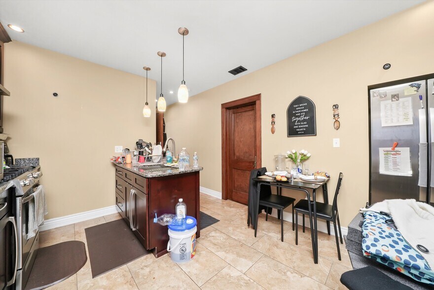 More Photos Of 6933 S Washtenaw Ave, Chicago Multifamily For Sale