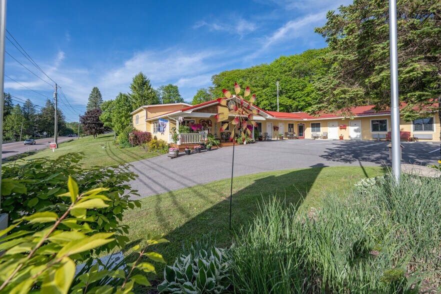 More Photos Of 17848 Garrett Hwy, Oakland Apartments For Sale