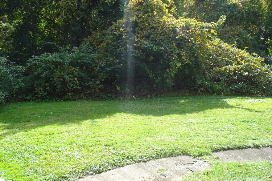 More Photos Of 360 Western Hwy, Tappan Apartments For Sale