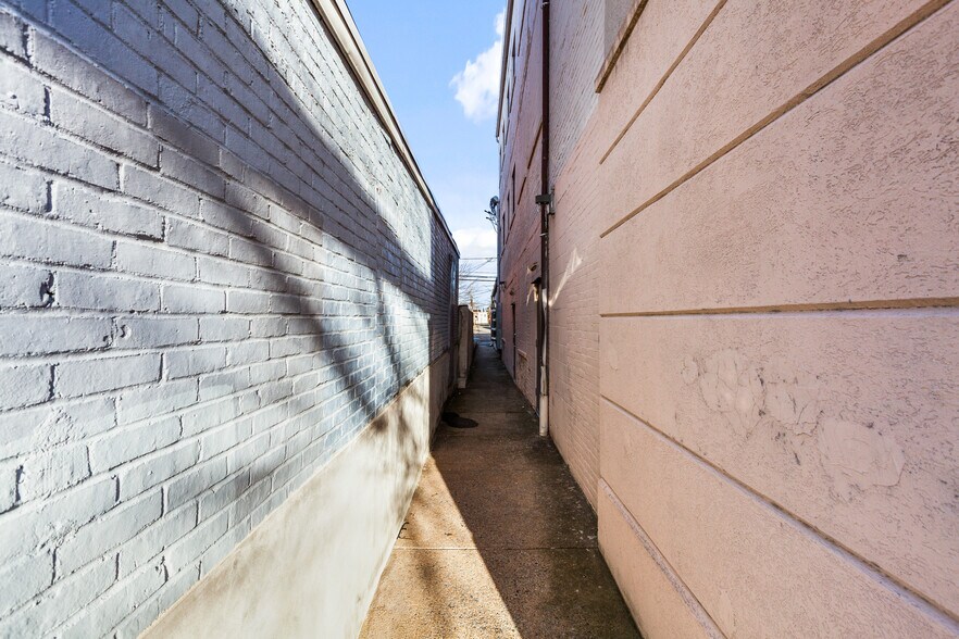 More Photos Of 1227 W Liberty St, Allentown Medical For Sale