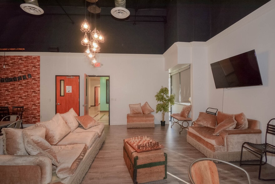 More Photos Of 570 S State College Blvd, Fullerton Warehouse For Sale