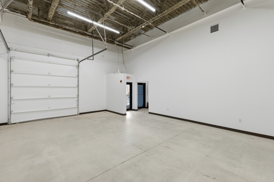 More Photos Of 11576 Pierson Rd, Wellington Warehouse For Lease