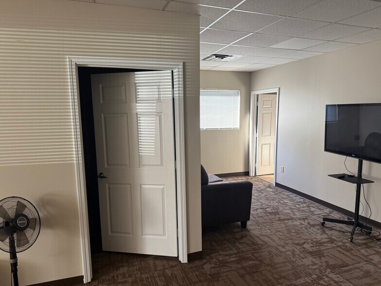 More Photos Of 524 Red Lane Rd, Birmingham Medical For Sale