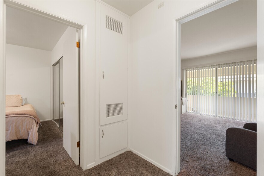 More Photos Of 3728 Redondo Beach Blvd, Torrance Apartments For Sale