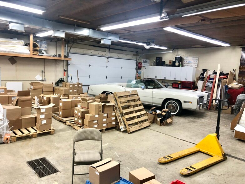 More Photos Of 2301 Hyde Park Blvd, Niagara Falls Restaurant For Sale