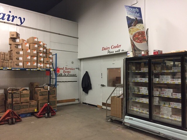 More Photos Of 2319B Taylor Dr, Red Deer Unknown For Lease