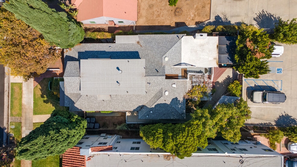 More Photos Of 325 Cajon St, Redlands Freestanding For Sale