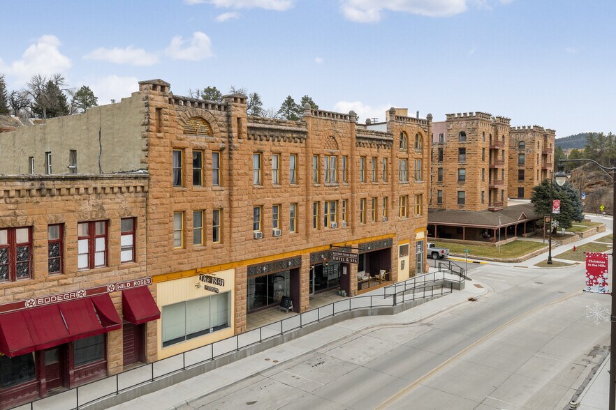 More Photos Of 603 N River St, Hot Springs Hotel For Sale