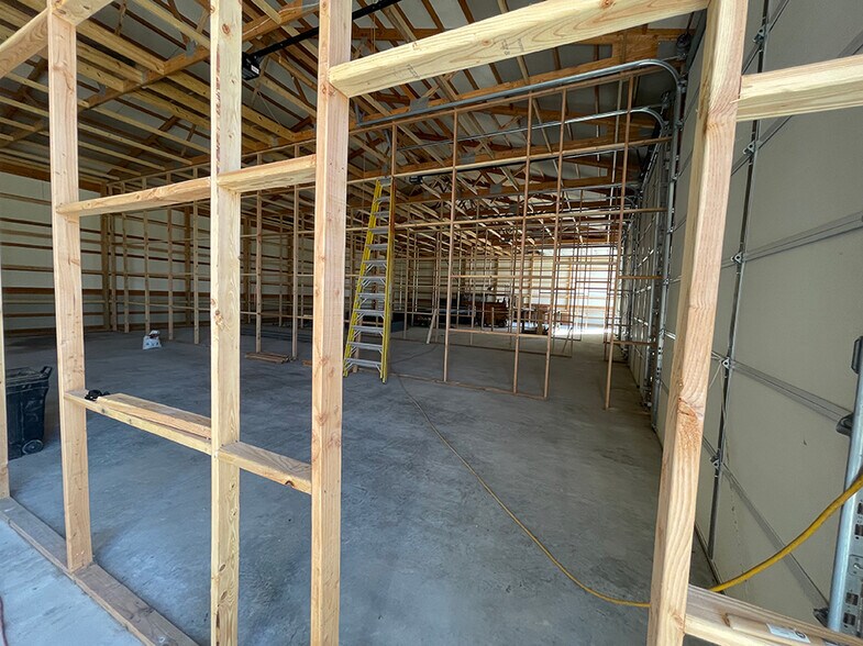 More Photos Of 5400 Old Alton Rd, Granite City Industrial For Sale