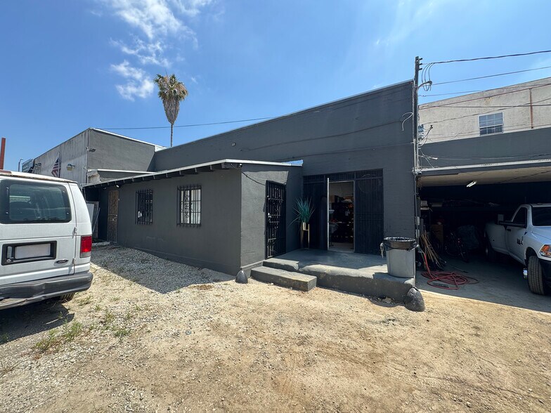 More Photos Of , Los Angeles Unknown For Sale