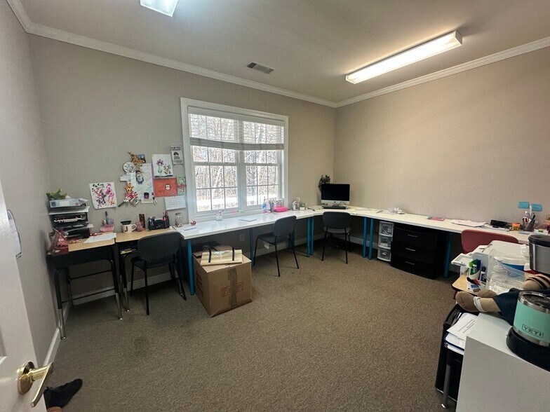 More Photos Of 2450 Atlanta Hwy, Cumming Office For Lease