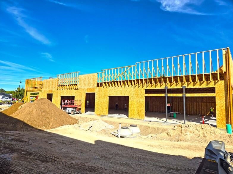 More Photos Of 1255 N Happy Valley Rd, Nampa Restaurant For Sale