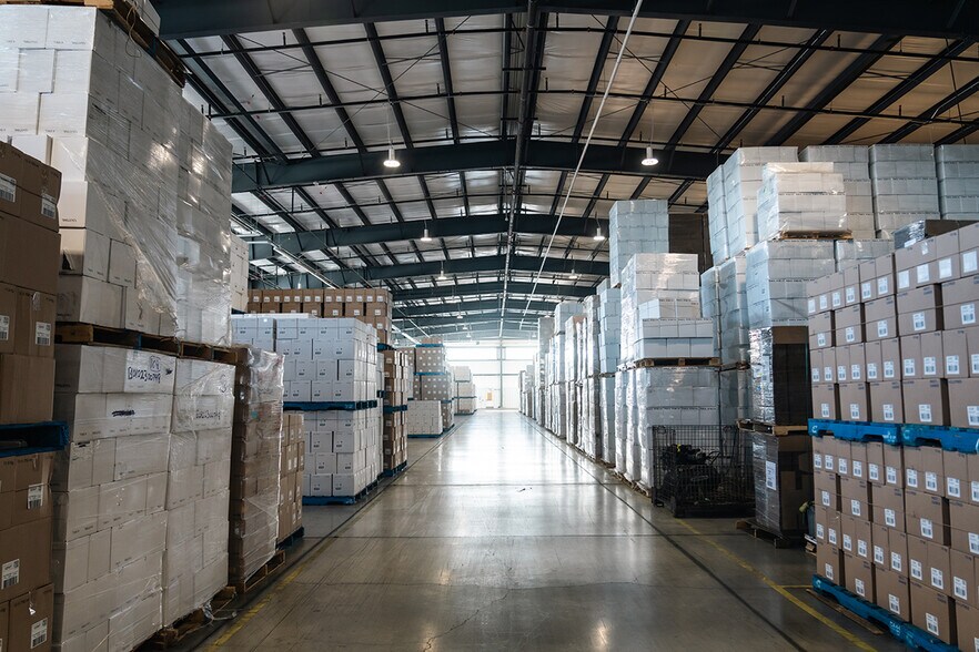 More Photos Of 450 Sherman Av N, Hamilton Industrial For Lease