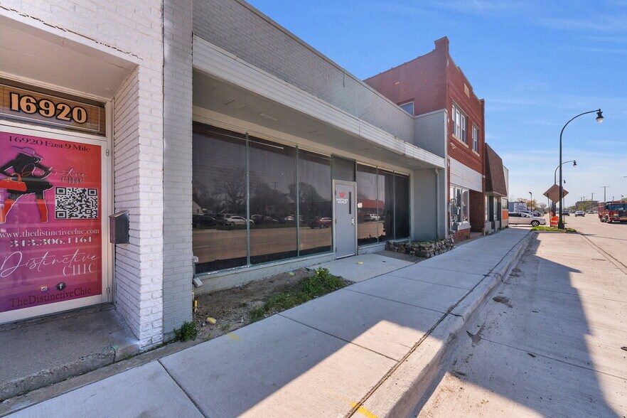 More Photos Of 16914 E 9 Mile Rd, Eastpointe Storefront For Sale