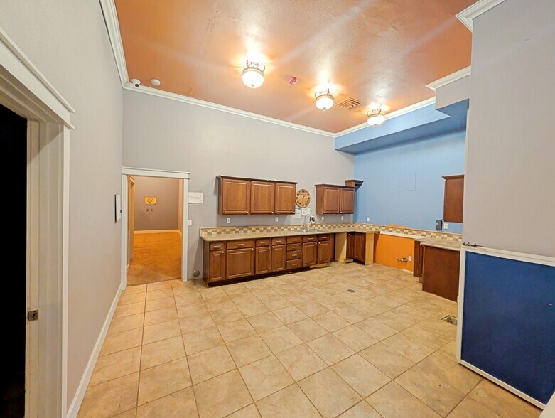 More Photos Of 30736 Highway 200, Ponderay Storefront Retail Office For Lease