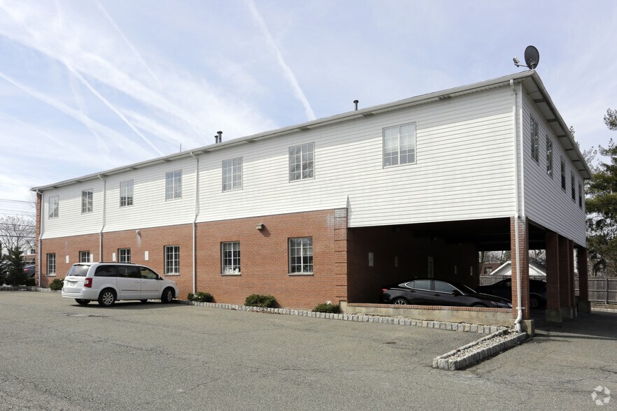 More Photos Of 188 Eagle Rock Ave, Roseland Office For Lease