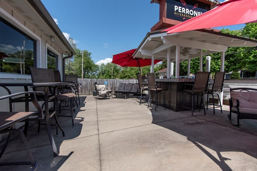 More Photos Of 269 Valley River Ave, Murphy General Retail For Sale