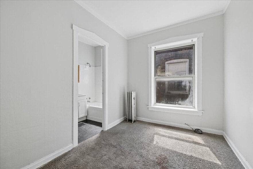 More Photos Of 4530 King Dr, Chicago Apartments For Sale