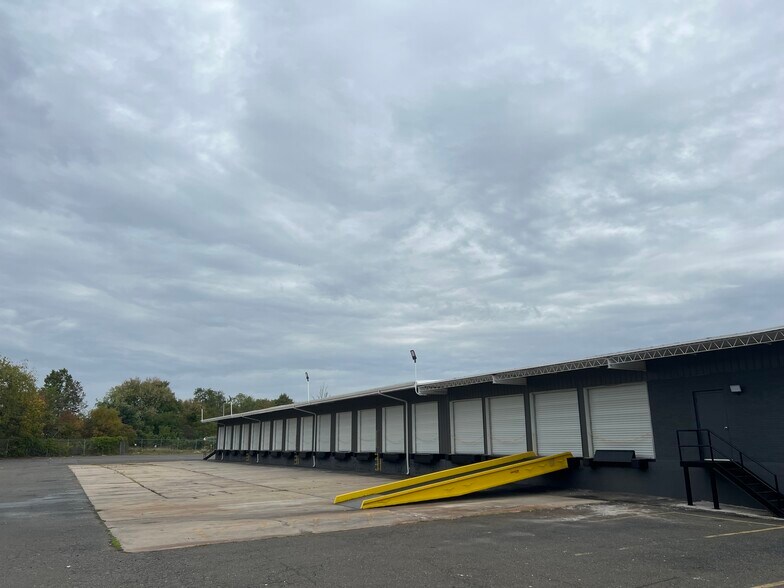 More Photos Of 750 County Line Rd, Colmar Truck Terminal For Sale