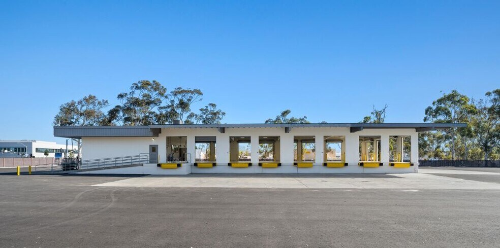 More Photos Of 7191 Carroll Rd, San Diego Truck Terminal For Lease