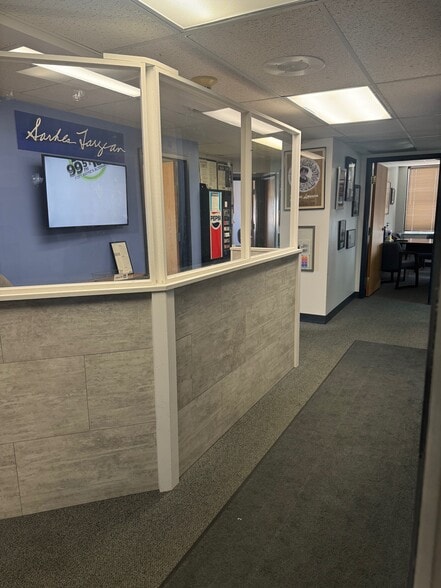 More Photos Of 347 W Berry St, Fort Wayne Office For Lease