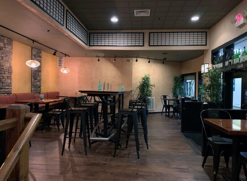 More Photos Of 44 N Queen St, Lancaster Apartments For Lease