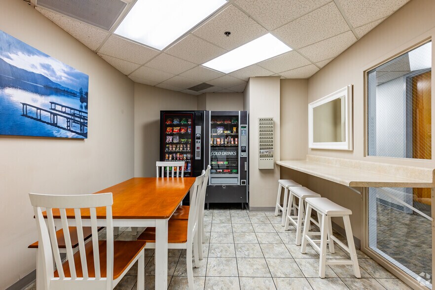 More Photos Of 498 Palm Springs Dr, Altamonte Springs Coworking Space