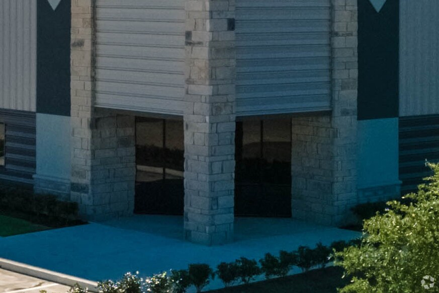 Primary Photo Of 8110 Parkside Ave, Baytown Warehouse For Lease