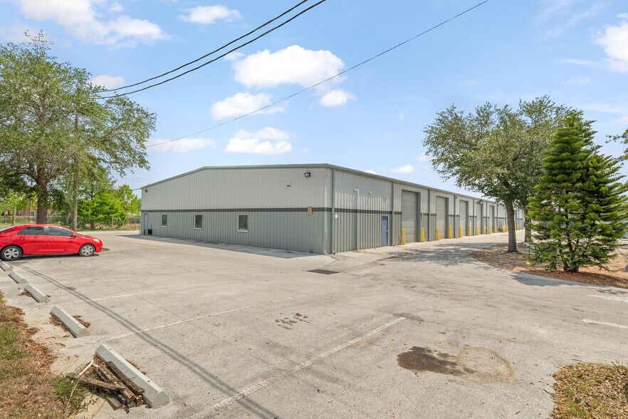 More Photos Of 1400 L and R Industrial Blvd, Tarpon Springs Unknown For Lease