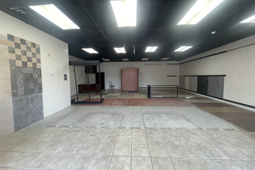 More Photos Of 1832 Commerce Dr, Bridgeport Warehouse For Lease