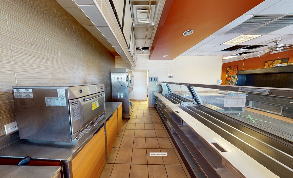 More Photos Of 1613-1623 Oriental Blvd, Brooklyn Storefront For Lease