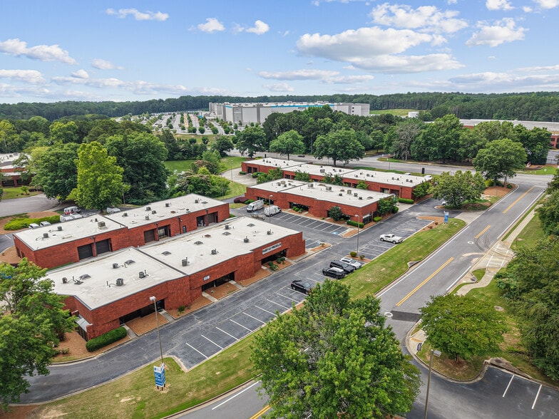 Primary Photo Of 2046 W Park Pl, Stone Mountain Unknown For Lease