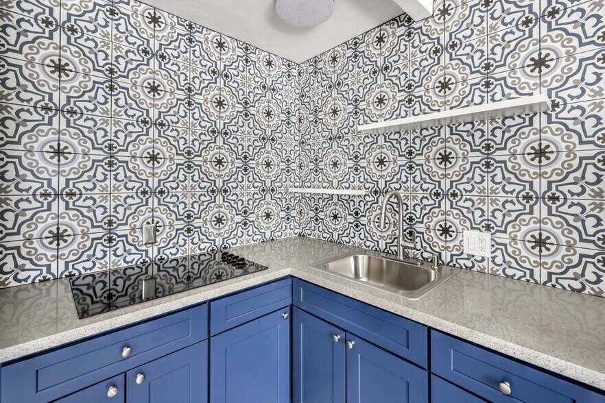 More Photos Of 119 W New York Ave, Las Vegas Apartments For Sale