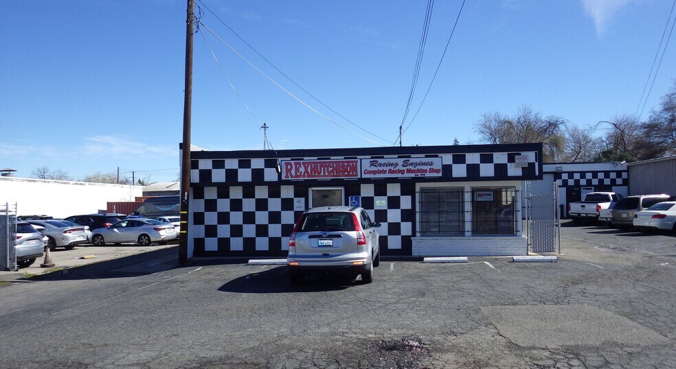 More Photos Of 4536 Auburn Blvd, Sacramento Auto Repair For Sale
