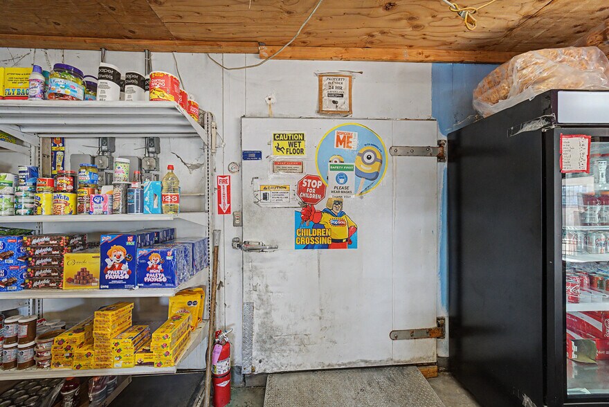 More Photos Of 1037 Harding Ave, National City Freestanding For Sale