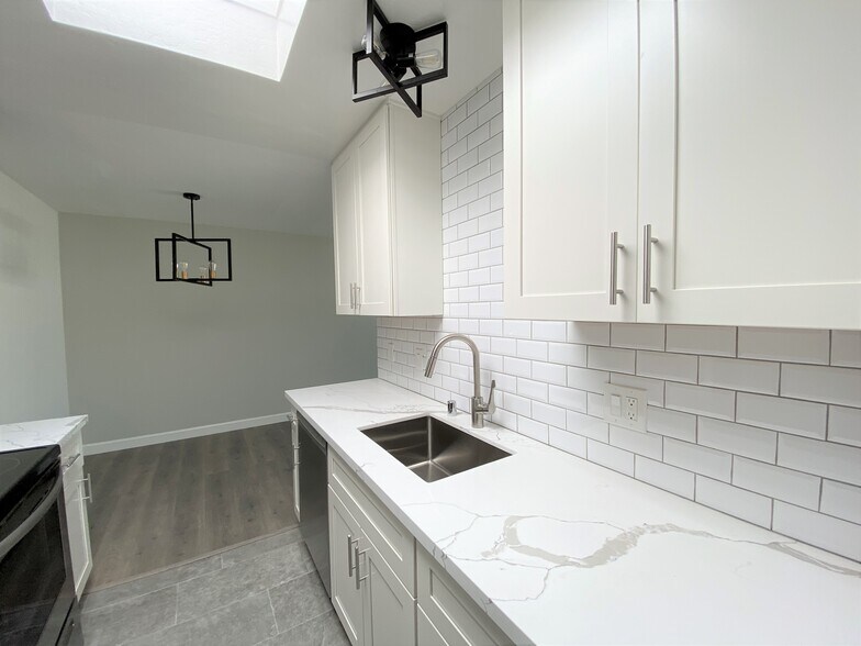 More Photos Of 631 Masonic Way, Belmont Apartments For Sale